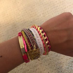 Pink bracelet with multiple patterns and strings💕